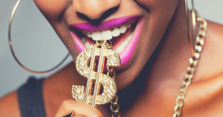 Personal Finance Blogger, Danielle YB Vason of She Makes Cents shares how she is taking control of her debt with her money challenge and Dave Ramsey's Baby Steps